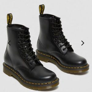 1460 Dr. Martens Boots